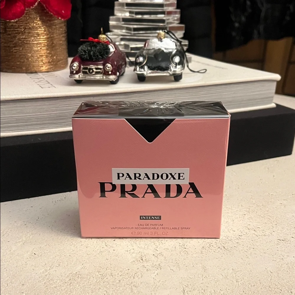 Prada Paradoxe Intense - Picture 1 of 2